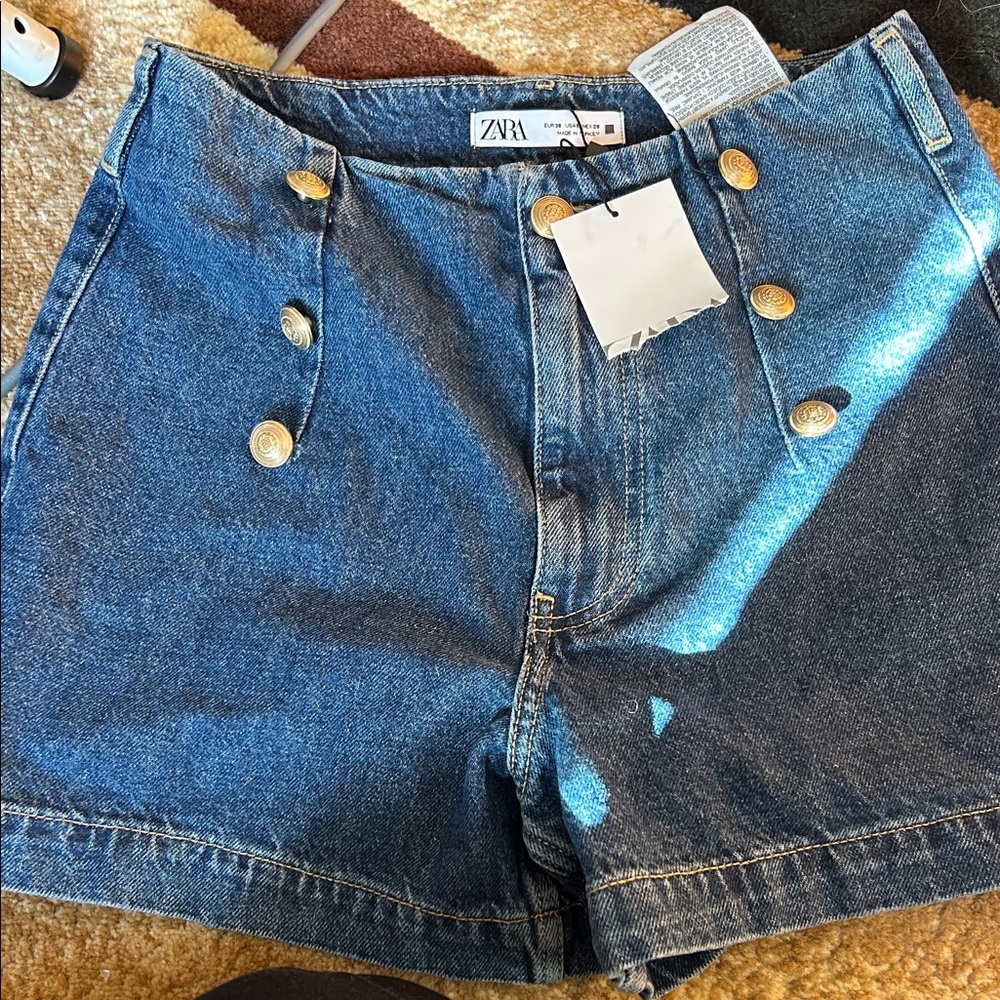 Zara Women's Jean Shorts with Gold Buttons